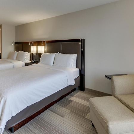 Holiday Inn Express Hotel & Suites Dayton-Centerville By Ihg Екстериор снимка