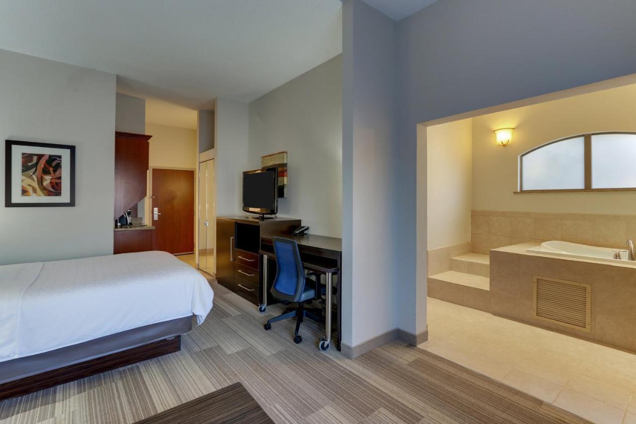 Holiday Inn Express Hotel & Suites Dayton-Centerville By Ihg Екстериор снимка