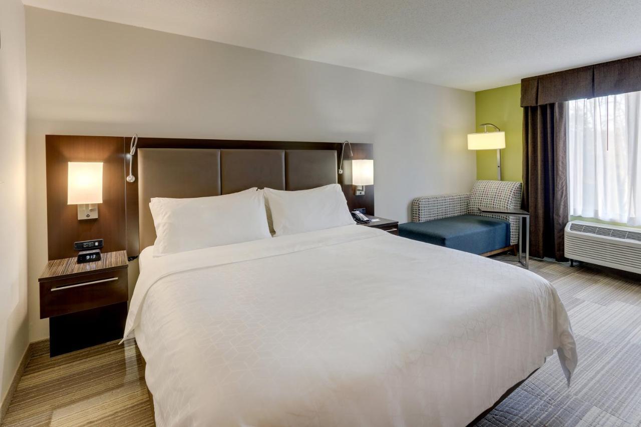 Holiday Inn Express Hotel & Suites Dayton-Centerville By Ihg Екстериор снимка