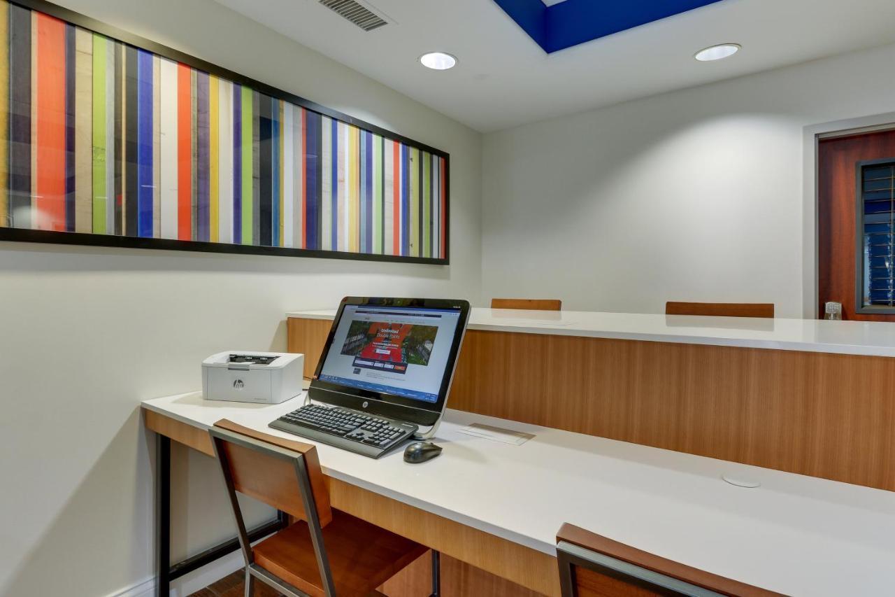 Holiday Inn Express Hotel & Suites Dayton-Centerville By Ihg Екстериор снимка
