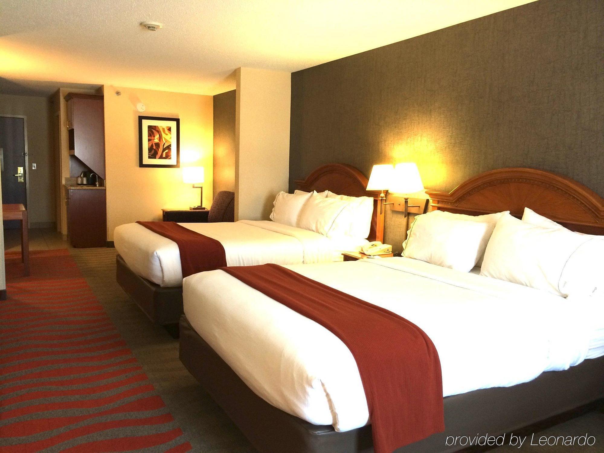 Holiday Inn Express Hotel & Suites Dayton-Centerville By Ihg Екстериор снимка