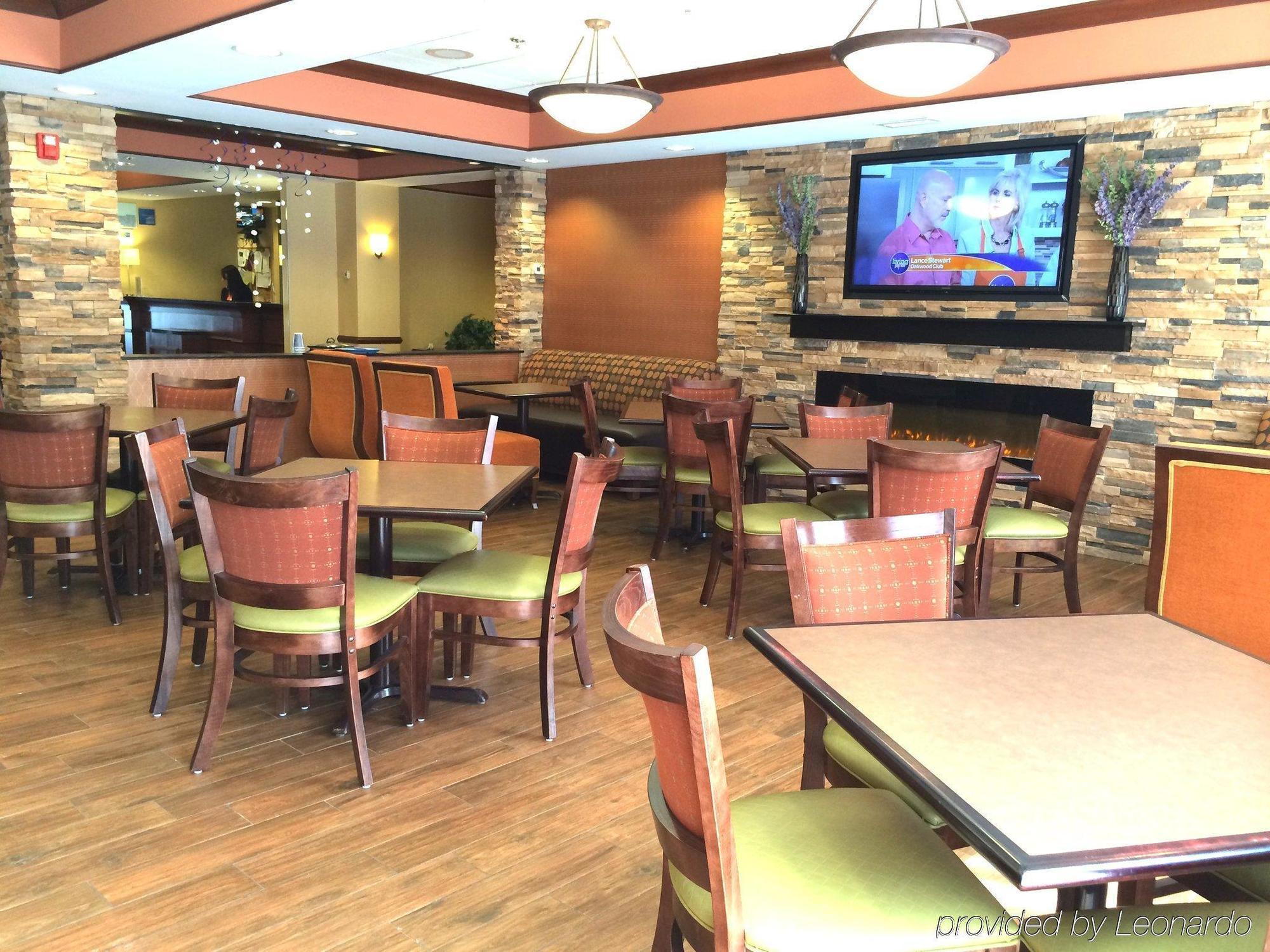 Holiday Inn Express Hotel & Suites Dayton-Centerville By Ihg Екстериор снимка
